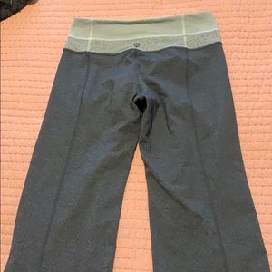 Lu lu lemon yoga pants